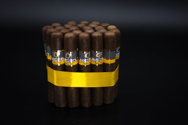 Buy Cohiba Robusto cigars in Barbados or online from the finest collection of Cohiba Robusto cigars available for sale in Barbados