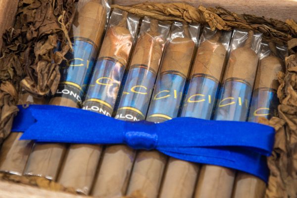 Buy Acid Blondie cigars in Barbados or online from the finest collection of Acid Blondie cigars available for sale in Barbados
